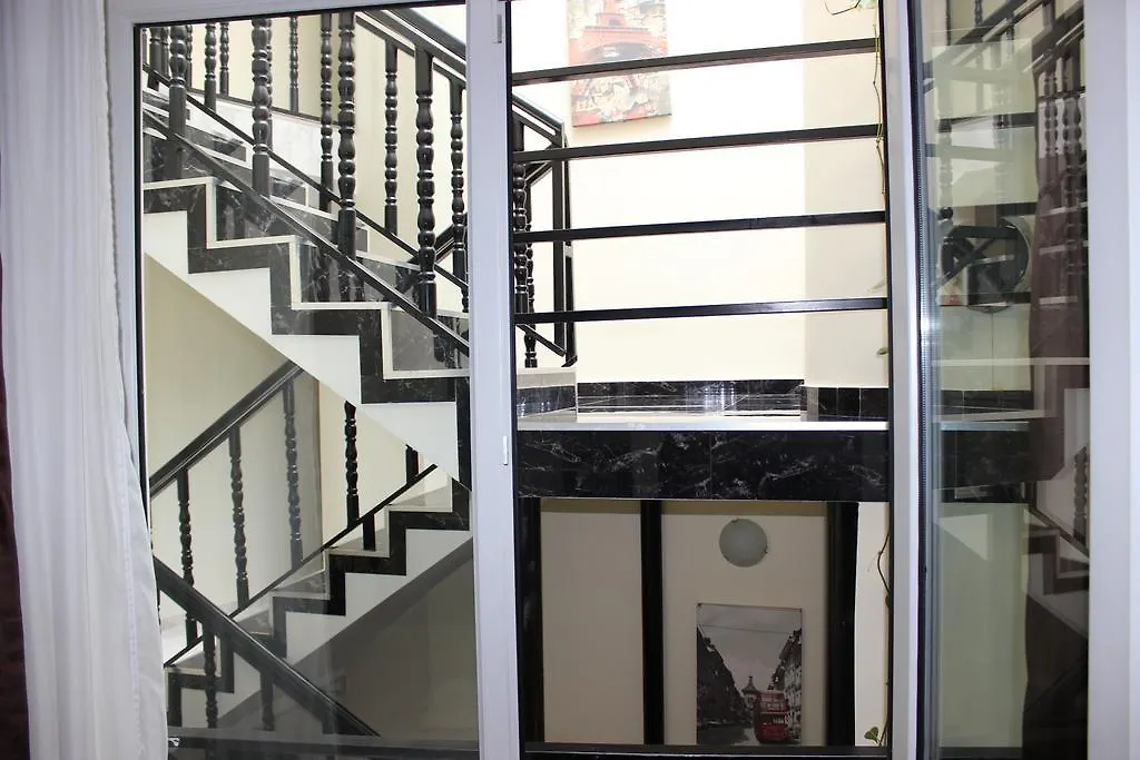 Hotel Nina Tbilisi